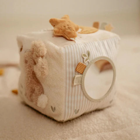 Activiteiten kubus - Newborn Naturals
