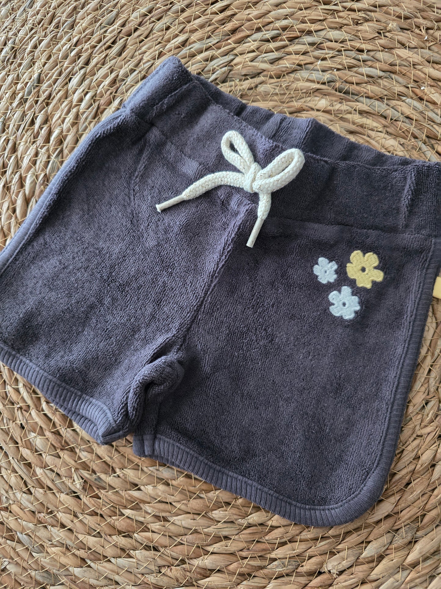 Feetje Short - antraciet - Bloom